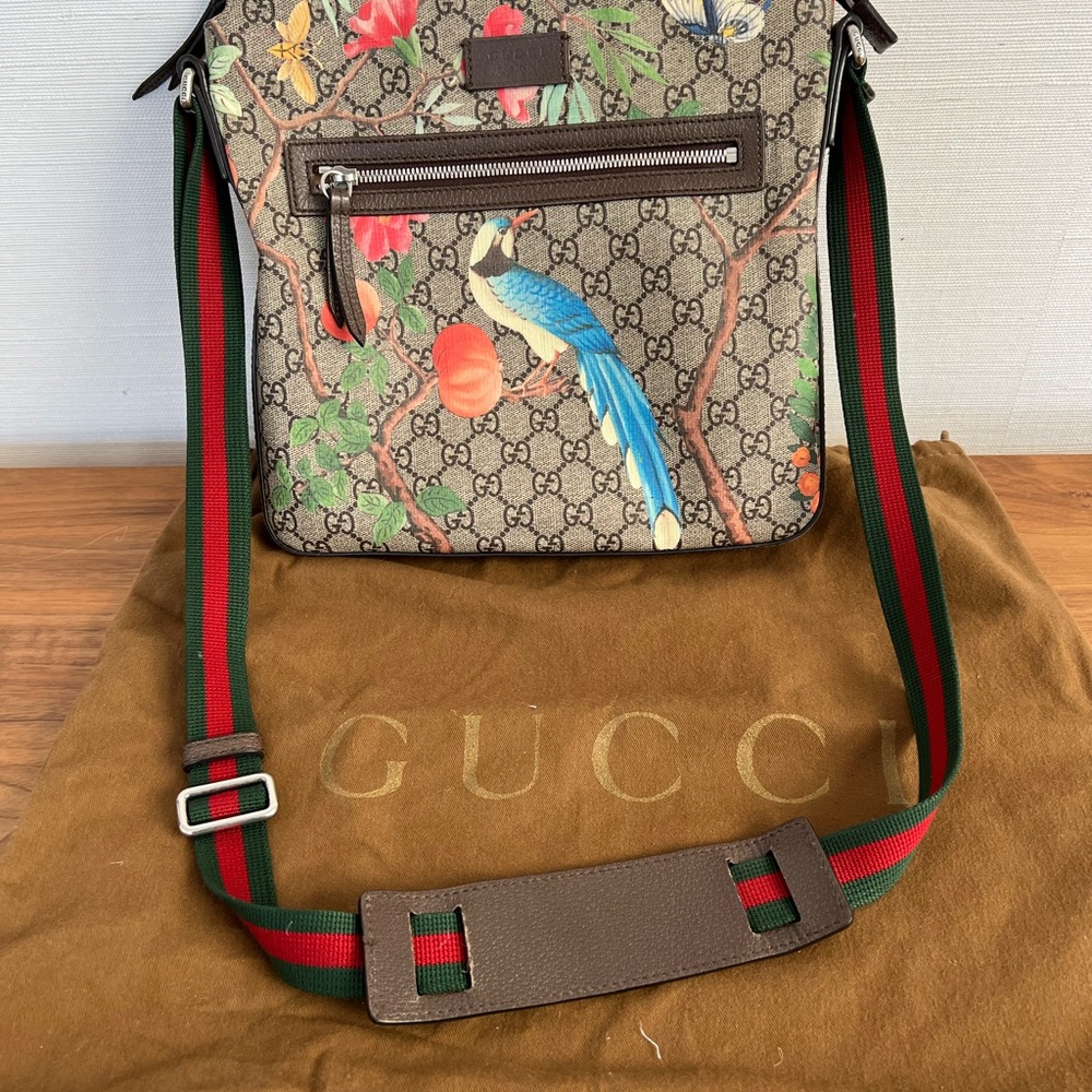 Gucci hard to find supreme messenger bag with painted birds.